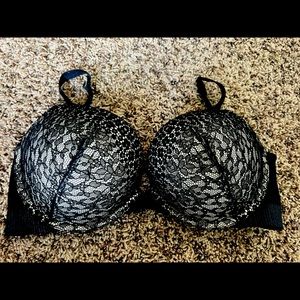 NEW Victoria’s Secret Very Sexy Push-up